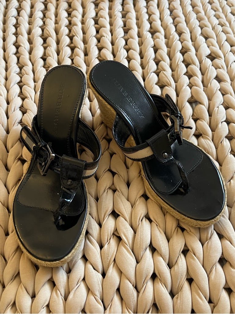 Burberry Black Patent Wedge Thong Sandals With Rope-Wrapped Heel